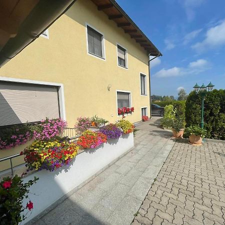 Gasthaus-Pension Zum Loewen Asten المظهر الخارجي الصورة