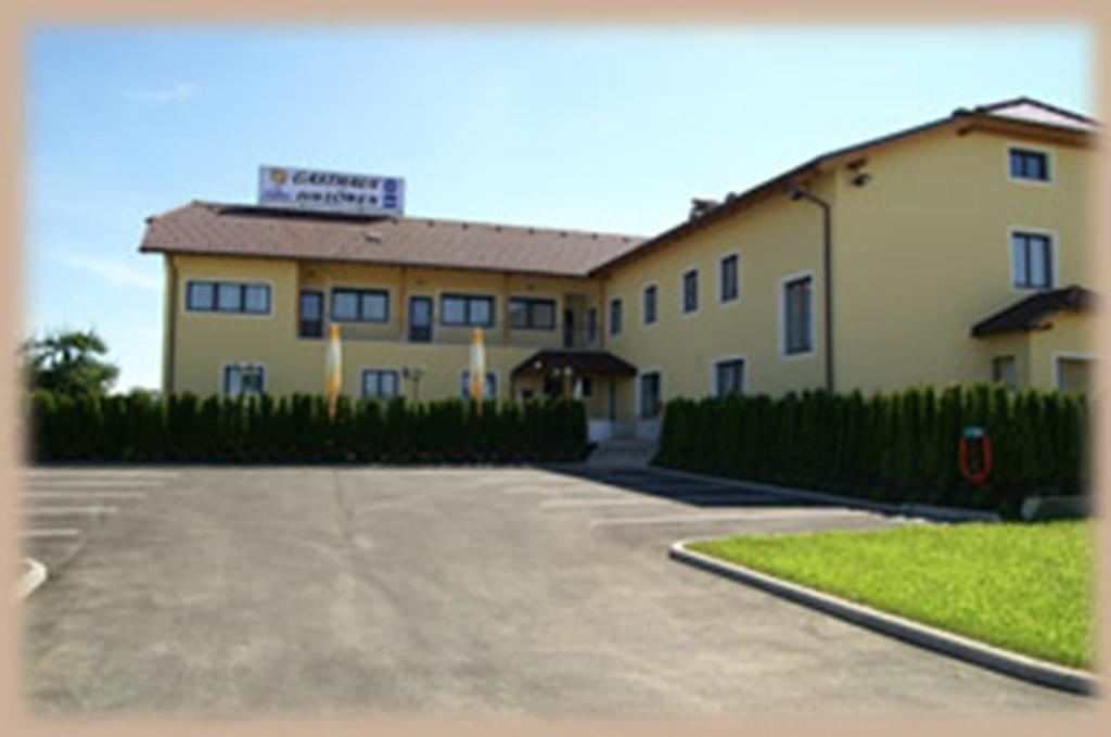 Gasthaus-Pension Zum Loewen Asten المظهر الخارجي الصورة
